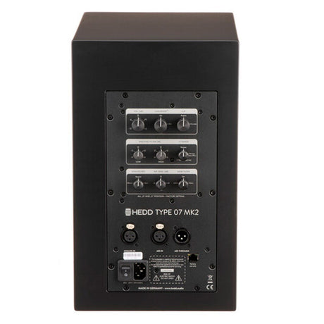 Type 07 MK2 Black - Angle