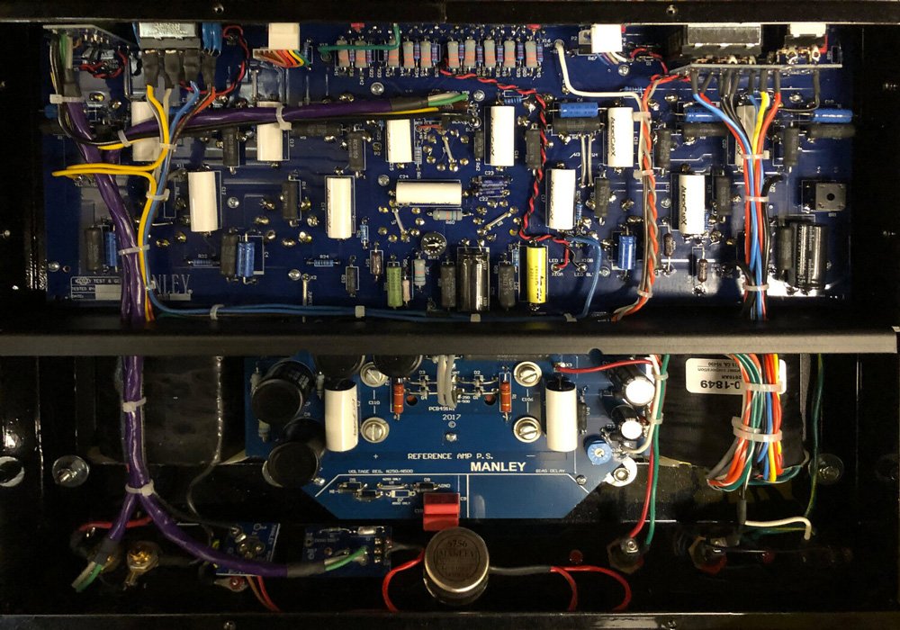 Manley Labs Neo-Classic 250 Monoblocks - Angle